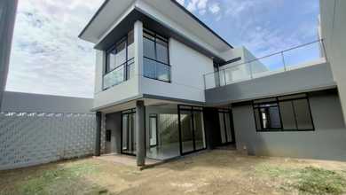 Rumah Premium Luas 400 Jual area Kota Baru Parahyangan, Bandung