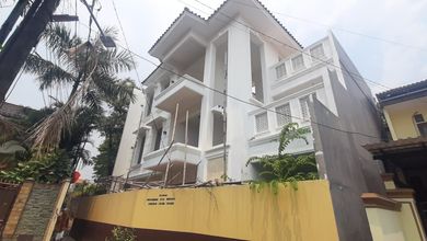 Rumah Eksklusif LT 181 m2, di Bintaro, Jakarta Selatan