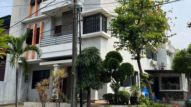 Jual Rumah Siap Tinggal area Kelapa Gading, Jakarta Utara, LT 239 m2