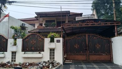 Rumah Modern area Kebon Jeruk, Jakarta Barat, Luas 290 m2