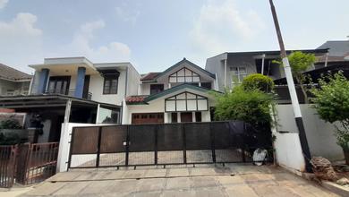 Jual Rumah Siap Tinggal area Cinere, Jakarta Selatan, LT 150 m2