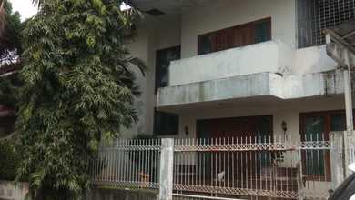 Jual Rumah Cantik Luas 300 m2 area Kebon Jeruk, Jakarta Barat