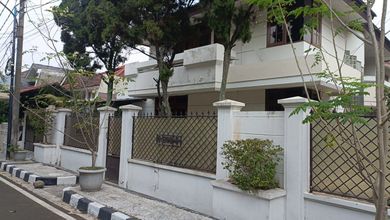 Rumah Minimalis area Lebak Bulus, Jakarta Selatan, Luas 327 m2