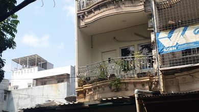 Jual Rumah Terkini area Jelambar, Jakarta Barat Luas 200 m2