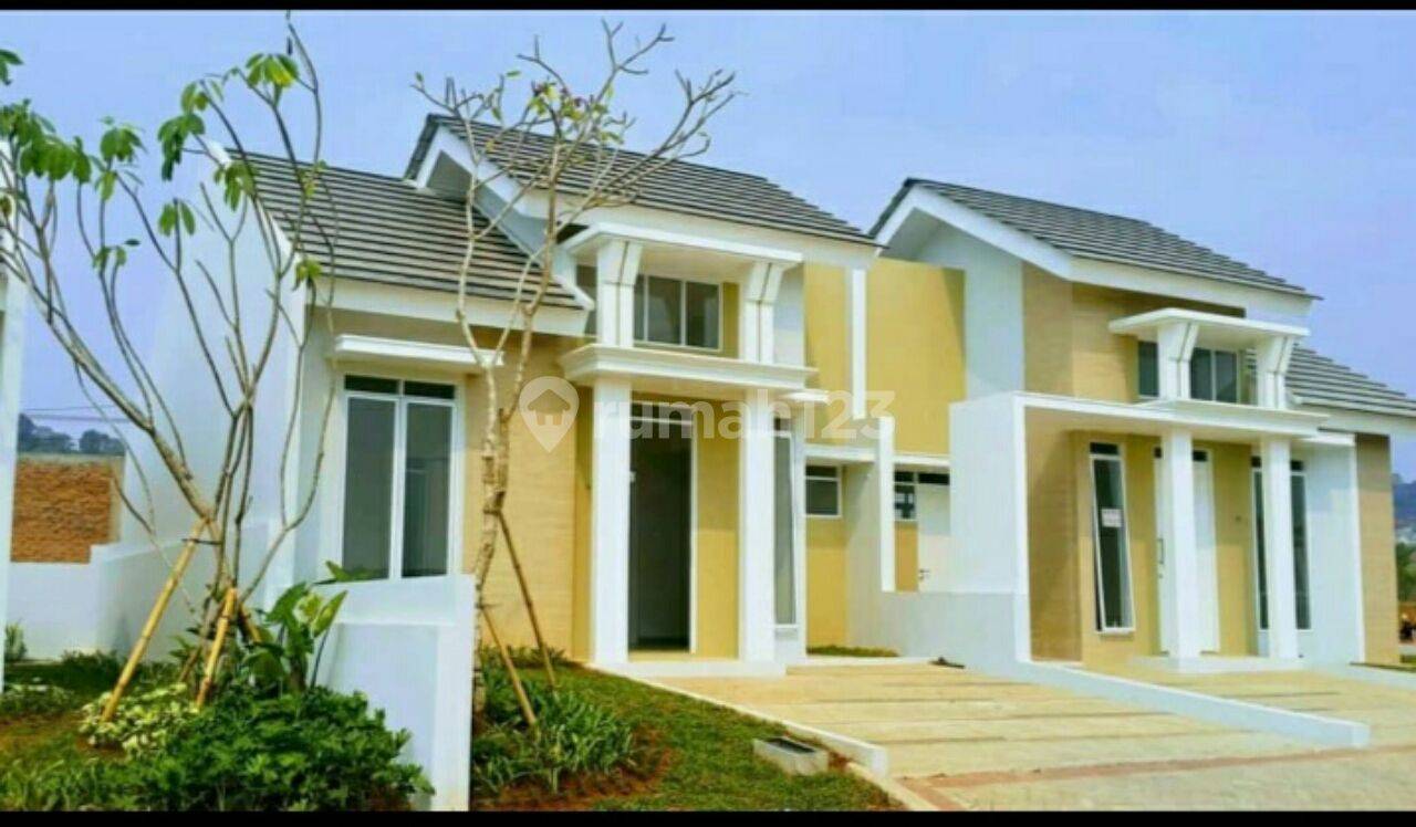 Rumah Real Estate harga minimalis. di tengah kota hos5084794