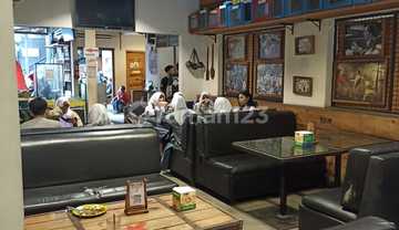 Ruang Usaha ,CaFe AktiF di JL. Cisangkuy 