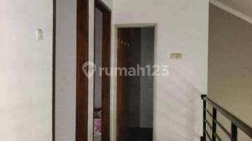 Rumah 2 Lantai Bebas Banjir di Kemang Pratama Bekasi um 