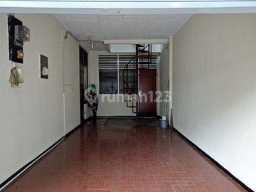 Rumah Daerah Panglima Polim Strategis dan Nyaman