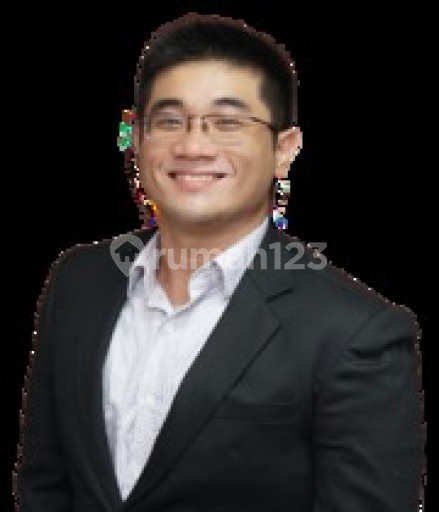 Thomas Satria 