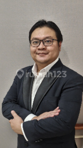 Agustinus Wang