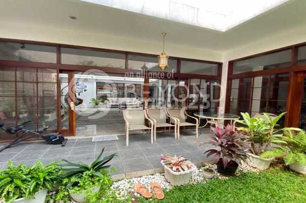 Meningkat kan Kualitas Hidup anda..rumah ini banyak inspirasi guys di SETRASARI BANDUNG
