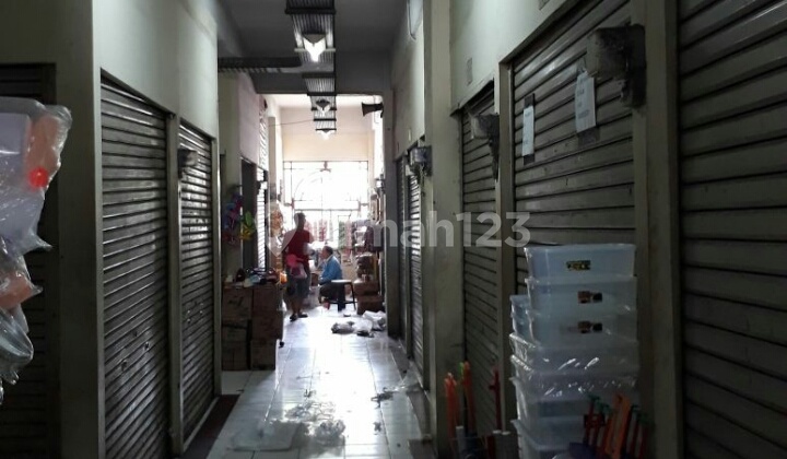 2 Kios dempet Psr Pejagalan Lt2, 4x4m. Zona: Bahan/Makanan Kering 4