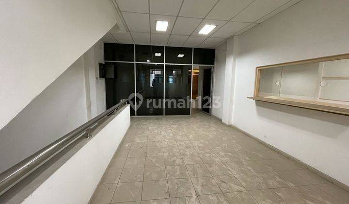 Ruko strategis tengah kota Semarang siap pakai dekat simpang lima disewakan di ruko Mataram plaza Mataram Semarang tengah 5