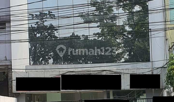 Gedung di Mainroad Dago. Sangat Strategis. Sangat Cocok Untuk Kantor 1