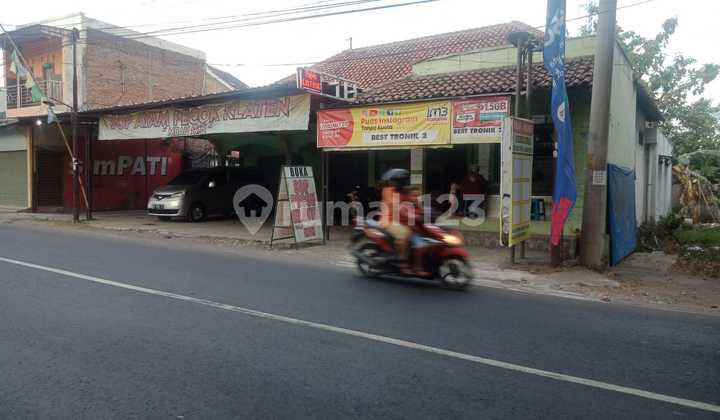 Tempat usaha dan rumah tinggal di ndaleman baki 2