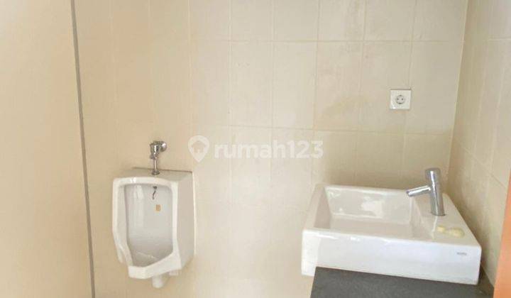 Gedung Office Graha Pramuka Jakarta Timur 7