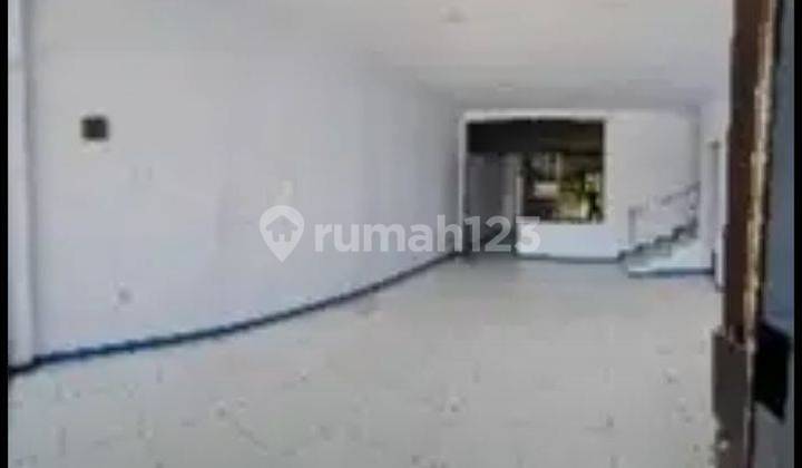 Dijual Gudang Tengah kota Madiun, jl. Raya solo jiwan 2