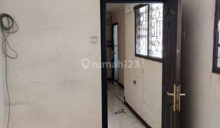 093. Disewakan Ruko Baliwerti Surabaya Siap Pakai  12