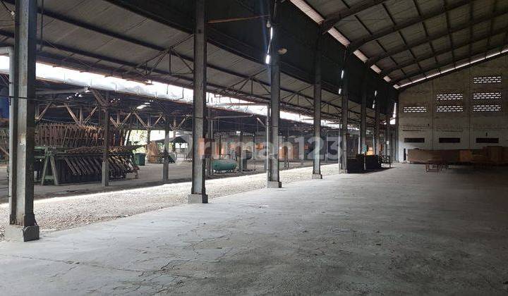 Gudang pusat kota Pasuruan, murah, parkir luas 6
