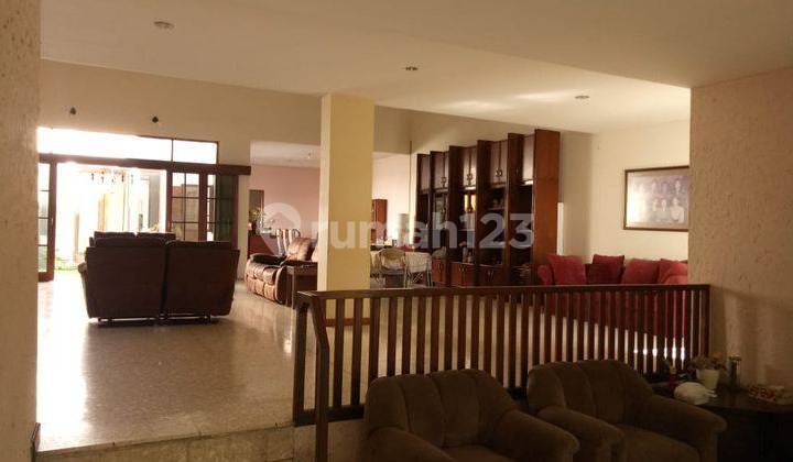 Ruko Strategis Cocok Dijadika Hunian Juga di Setiabudi 15
