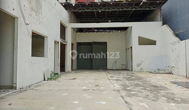 Gudang Area Strategis di Pondok Bambu S5078 1