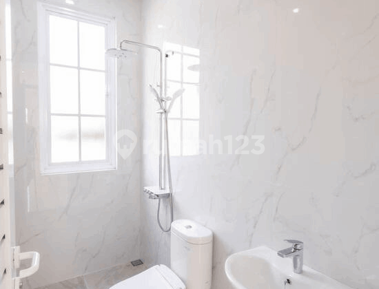 Luxury Ruko Baru 3 Lantai Di Taman Kopo Indah 1 4