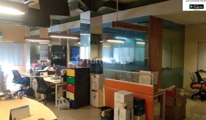 Disewakan Ruko Gandeng di Sentra Bisnis Tanjung Duren, 4.5 Lantai+basement, Semi Furnished Kantor, Jakarta Barat 1