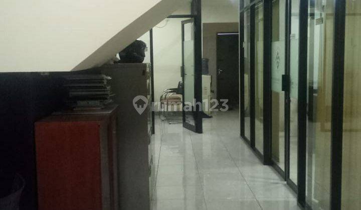 Disewa Ruko Lantai 2 Saja di Plaza 1 Pondok Indah (JP) 2