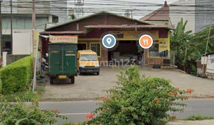 Gudang Pinggir Jalan Besar Brigjen Dharsono 1