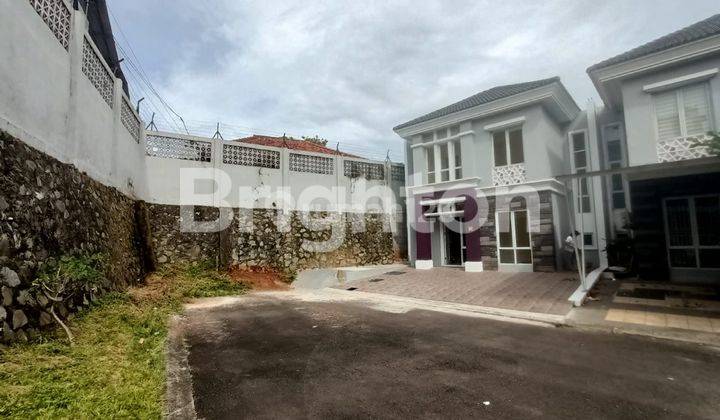 RUMAH BOHEMIA GADING SERPONG 2 LANTAI MURAH BANGUNAN BARU SIAP HUNI 1