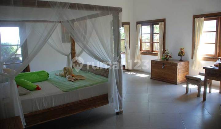 Dijual Villa 4 Kamar Akses Pribadi ke Pantai Amed 3