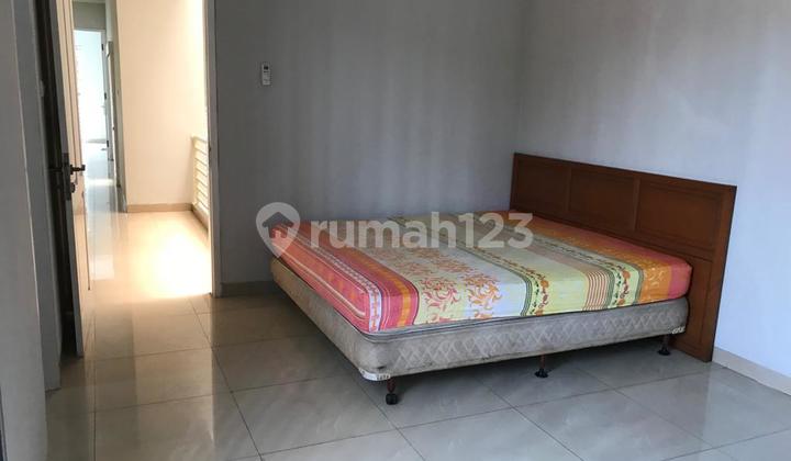 Rumah Minimalis di dekat Pakubuwono 2