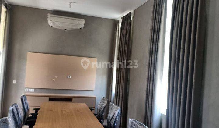 Rumah Lux di Tubagus Ismail Prestisius Untuk Kantor 6
