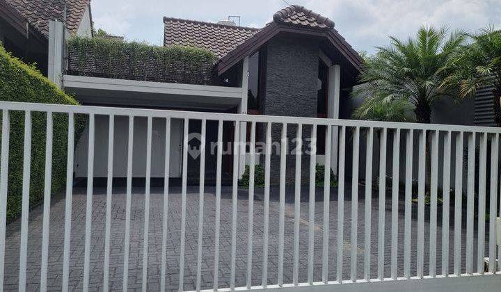 Rumah Cantik Asri di Cipaku Bandung 7