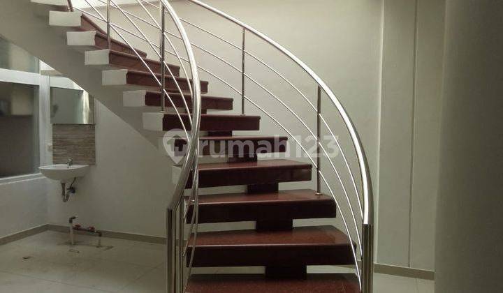 Dijual Rumah Terawat di Jl Entit - Bandung 6