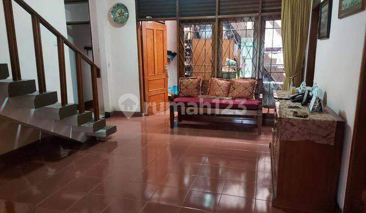 Rumah nyaman siap huni di Tengah kota 2 Lantai 2