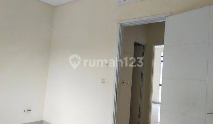 Rumah green lake city Amerika latin UK 6x18 ada AC unit rapi terawat  8