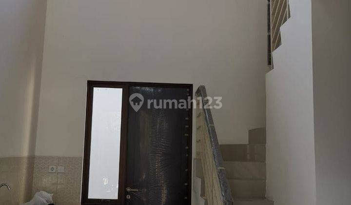 Dijual Rumah Bertingkat 2 di Cluster Shinano Jakarta Garden City Jakarta Timur  1
