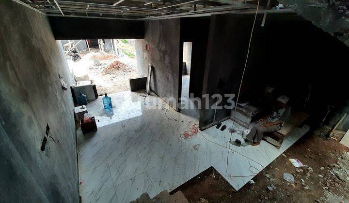 Rumah Cluster Pinggir Jalan Tb Simatupang 200 Meter Dari Tol Gate 5