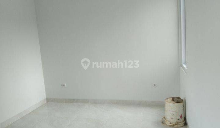 DIJUAL RUMAH BARU DESIGN MODERN DALAM CLUSTER BATU AMPAR CONDET JAKARTA TIMUR 