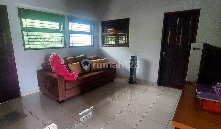 Rumah di Bintaro strategis yang siap Huni langsung 13