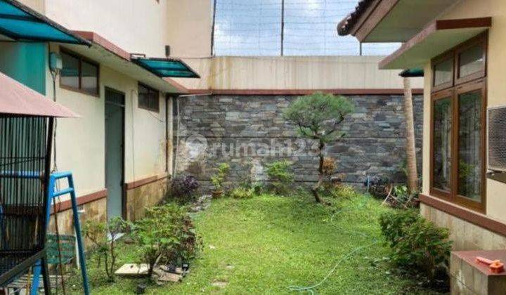 Rumah 2 Lantai Bagus Unfurnished SHM di Mega Raya, Bandung 7