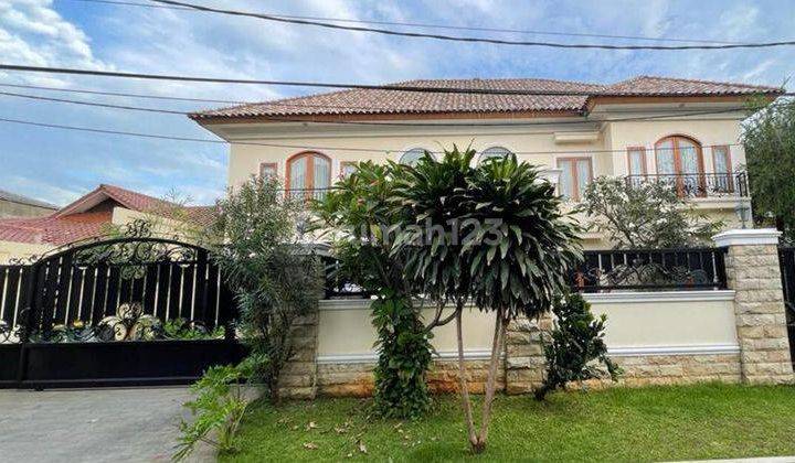 Rumah Baru Furnished di Kawasan Strategis Jakarta Selatan 1
