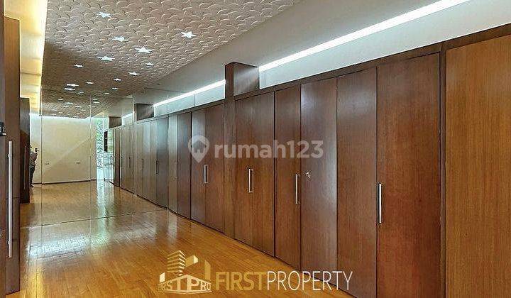 Menteng Rumah Mewah Modern Tropical Design Karya Arsitek Ternama, Siap Huni 19