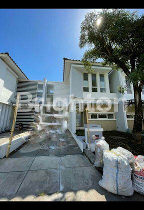 Rumah Modern Minimalis 2 lantai Siap Huni 1