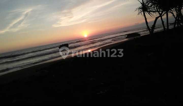 Villa beach front tabanan 2