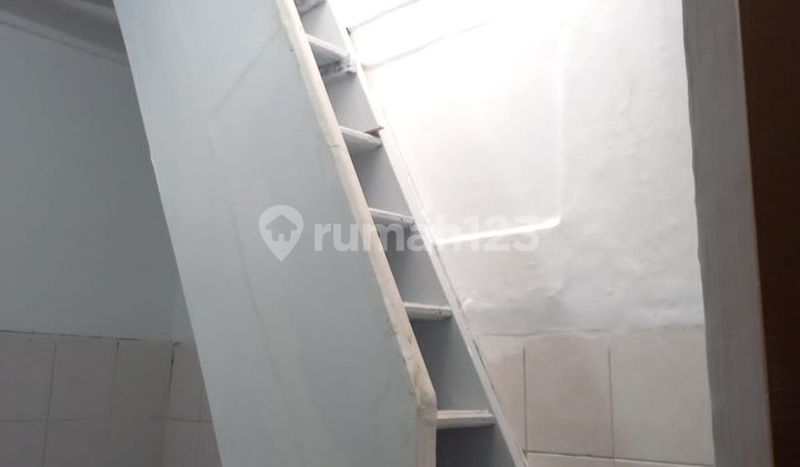 Rumah Strategis di Jl. Kom Ud Supadio Bandung 5