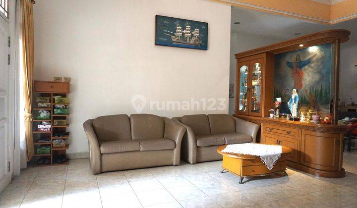 Rumah Hook di Sektor 1E Furnished bagus Gading Serpong 2