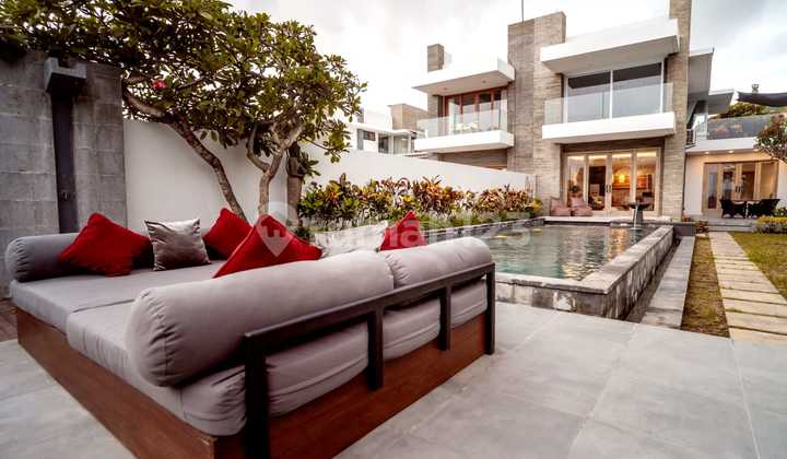 BEACHFRONT VILLA LOS PANTAI KERAMAS GIANYAR 7