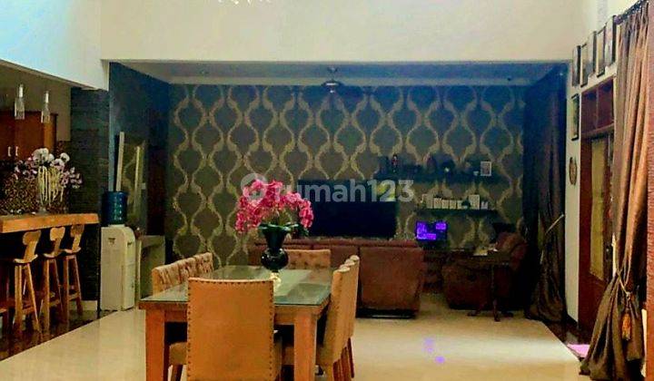 Home Stay Futuristik 2Lt Tengah Kota Pasar Kliwon Solo 7